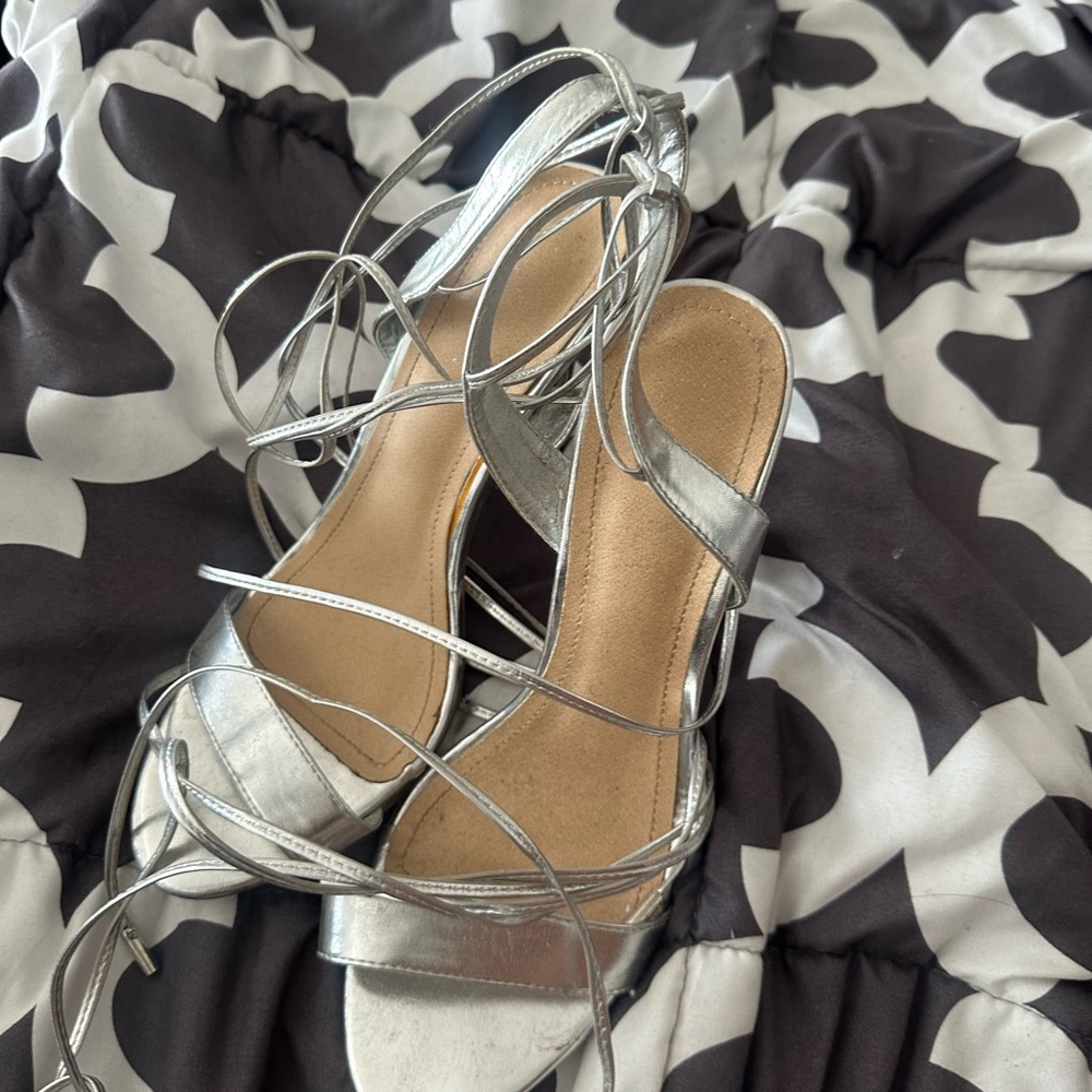 Stappy Metallic heels
